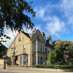 Guest house A & B Ltd, Cambridge (Cambridgeshire)